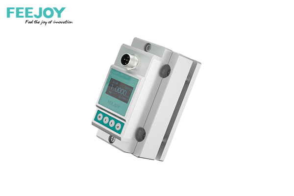 管夹式超声波流量计的测量精度是否会受到管道材质的影响？